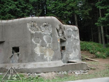 Na některých místech stačí jen natáhnout fajnovou omítkou.