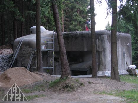 Jen škoda těch stromů... Jinak by se Vám naskytl pohled ne nepodobný tomu z roku 1938, který si můžete prohlédnout v sekci Popis na dobových pohlednicích.