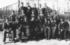 1938 - Příslušníci čs. armády v pracovních uniformách. Na fotografii je i část bývalé ženijní čety 19. HP, kteří byli po zrušení 19. HP přesunutí do Perečína.