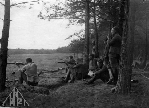 1925 - Výcvik na pěchotní střelnici v Plav. Podhradí