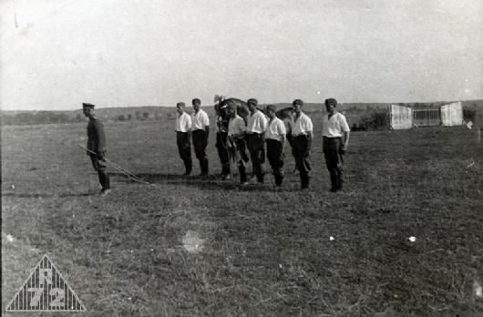 7.6.1928 - Mukačevo - Voltige
